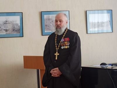 Служи, о людях беспокоясь…