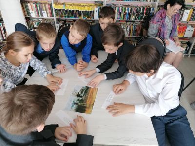 Стихи мои, спокойно расскажите про жизнь мою