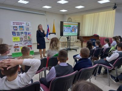 Для всех без исключения есть правила дорожного движения!