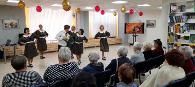 Помнит мир спасенный