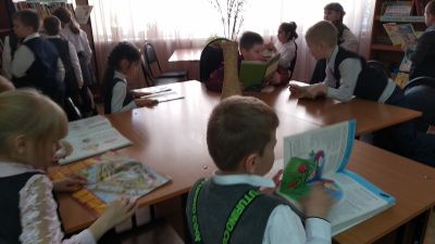 Заглянем на книжную полку