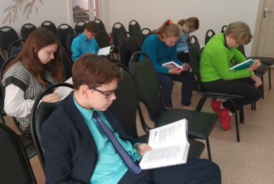 Вереница книг чудесных