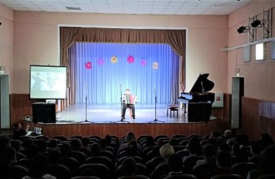 День поэзии в посёлке Строитель
