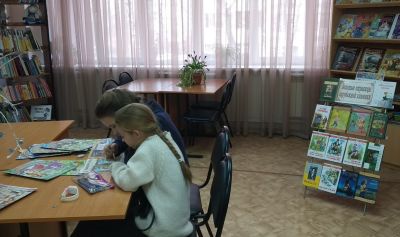 На помощь Серой Шейке