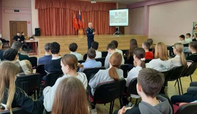 Отцов в строю сменяют сыновья