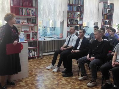 Этих дней не смолкнет слава