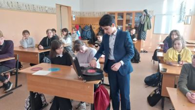 Пластинки на голубом экране