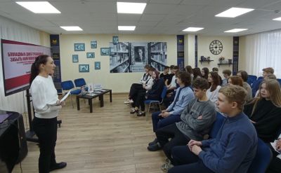 Блокадных дней тревожных забыть нам невозможно