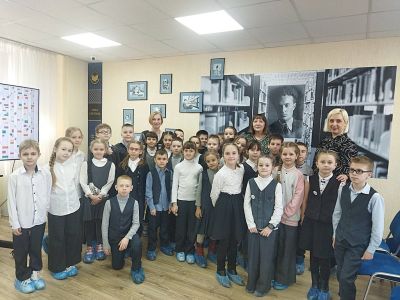 Солнечные зайчики в окошке детства