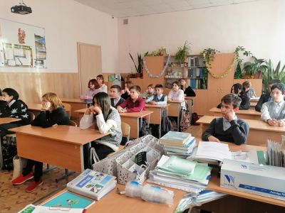 Новогодний хоровод по континентам