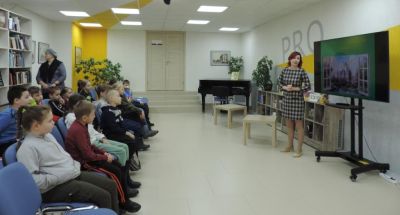 Мы в сказку открываем двери