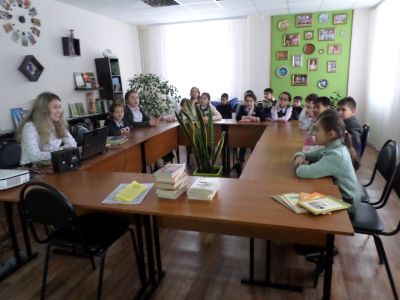 Кто куда, а я в библиотеку!
