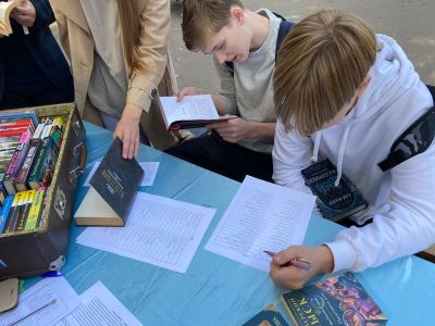 Праздник для книголюбов под открытым небом